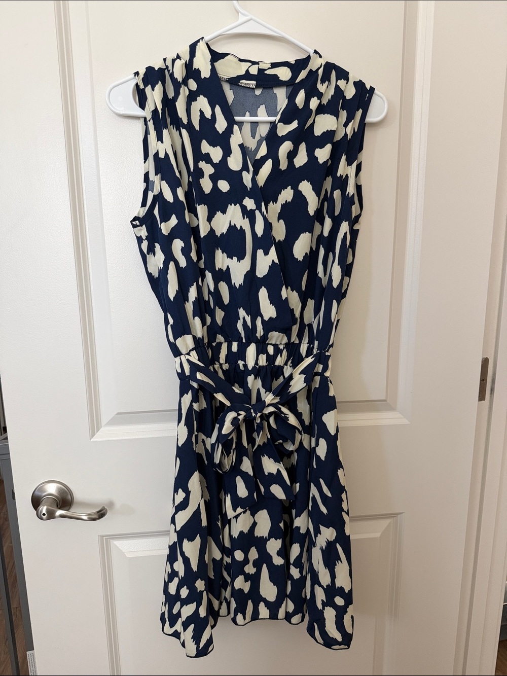 Sleeveless Navy and Cream Print Tie-Waist Dress